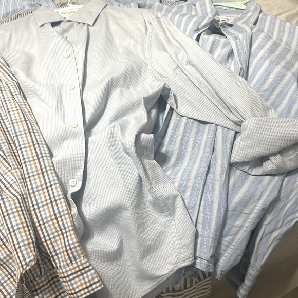 EUC MENS DRESS SHIRT BUNDLE OF 14 BUTTON UP ASSORTED SIZES : ALL NAME BRAND - Picture 1 of 12